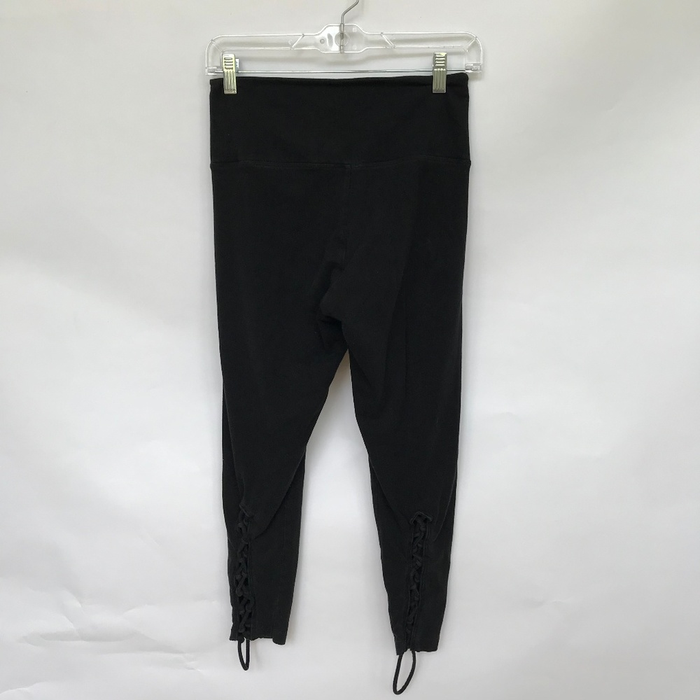 Victoria Secret PINK high waist capri leggings